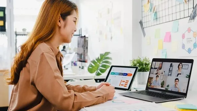Giao tiếp nội bộ cũng là một trong những hình thức để xây dựng Data storytelling Giao tiếp nội bộ cũng là một trong những hình thức để xây dựng Data storytelling
