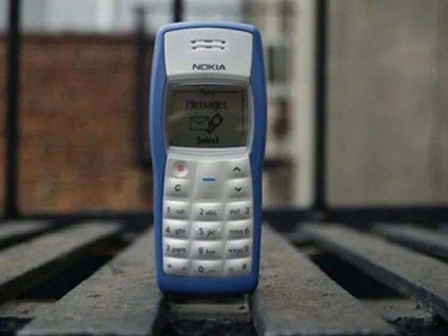 Nokia 1100 là một trong những case study tiêu biểu về product life cycle Nokia 1100 là một trong những case study tiêu biểu về product life cycle
