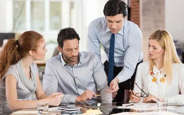 Cần lấy thêm ý kiến từ ban lãnh đạo để có để đưa ra quyết định tốt hơn Cần lấy thêm ý kiến từ ban lãnh đạo để có để đưa ra quyết định tốt hơn